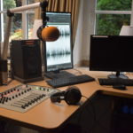 Radio Q Studio Desk und Moderationstisch von Music Customs